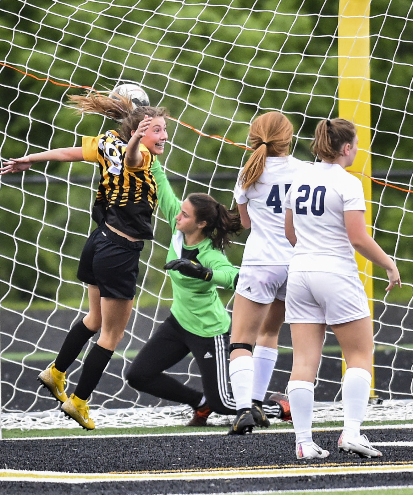 060319-qct-spt-bett-pv-soccer-29.jpg